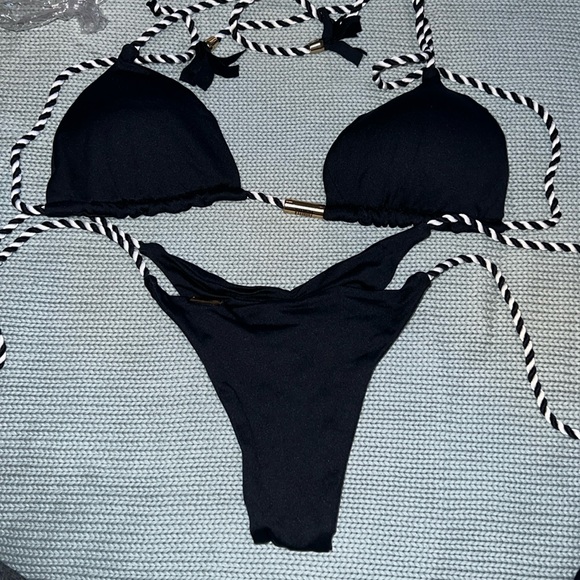 black fiorella small - Picture 1 of 3